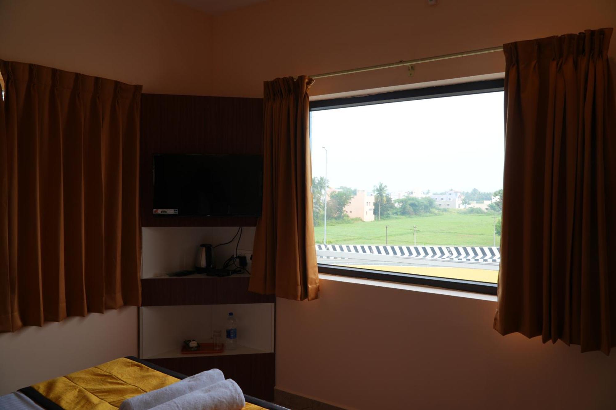 Uj Pallazzio - Business Class Luxury Hotel Tiruvannamalai Luaran gambar