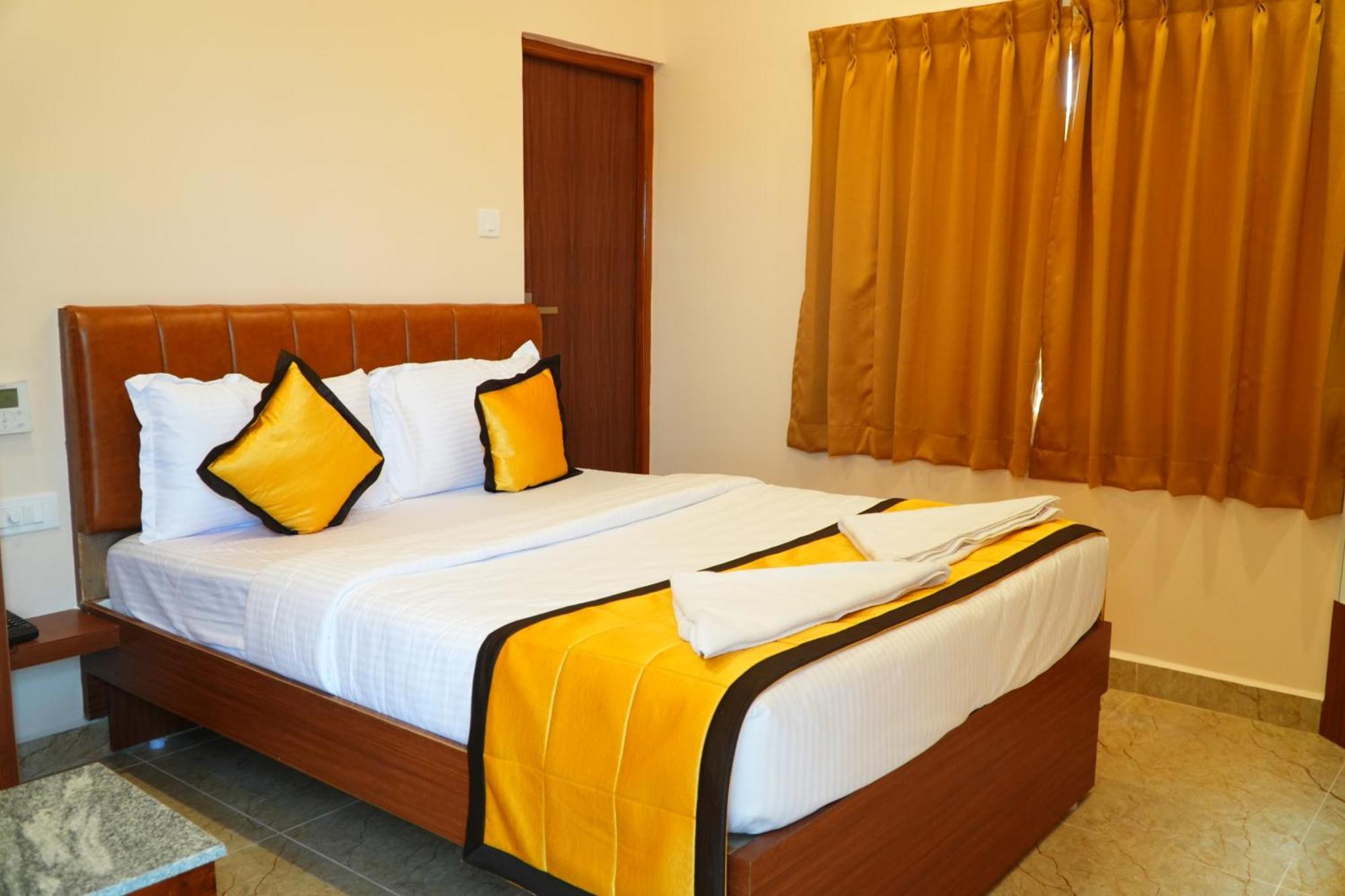 Uj Pallazzio - Business Class Luxury Hotel Tiruvannamalai Luaran gambar