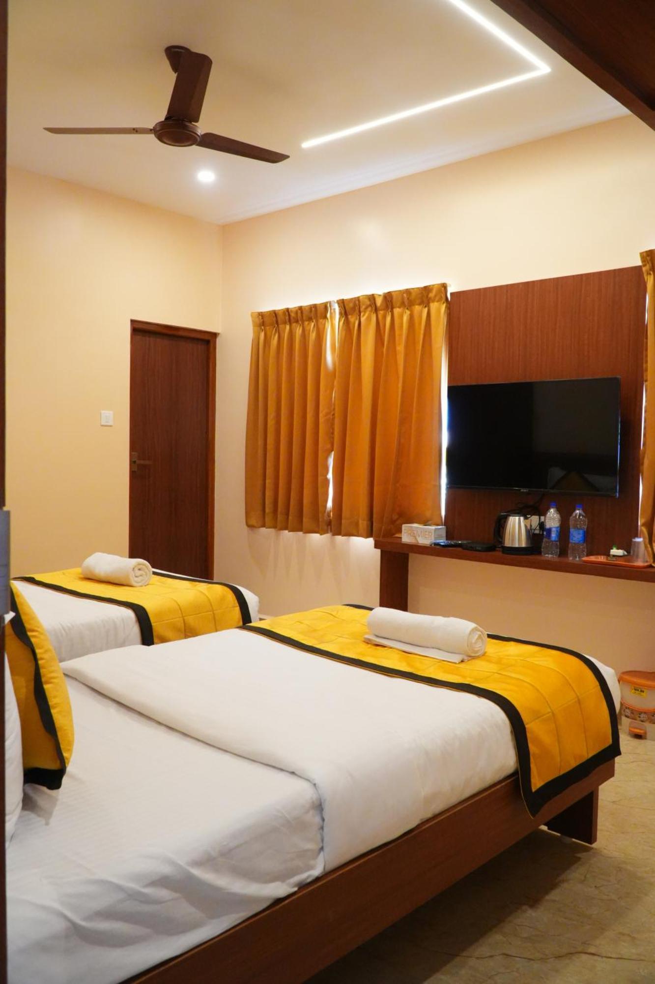 Uj Pallazzio - Business Class Luxury Hotel Tiruvannamalai Luaran gambar