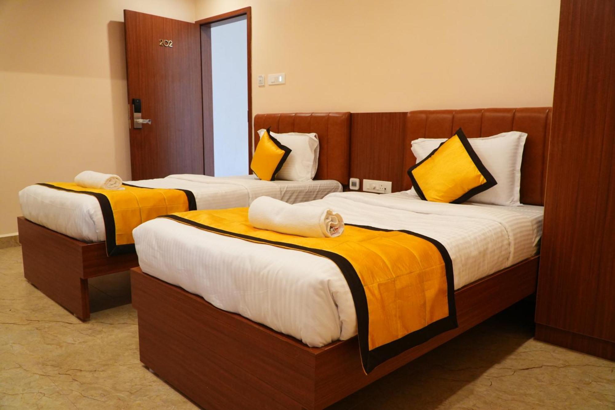 Uj Pallazzio - Business Class Luxury Hotel Tiruvannamalai Luaran gambar